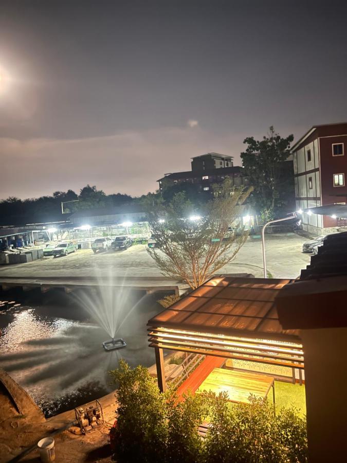 Noree Jacuzzi House Ban Phan Sadet Nai Экстерьер фото